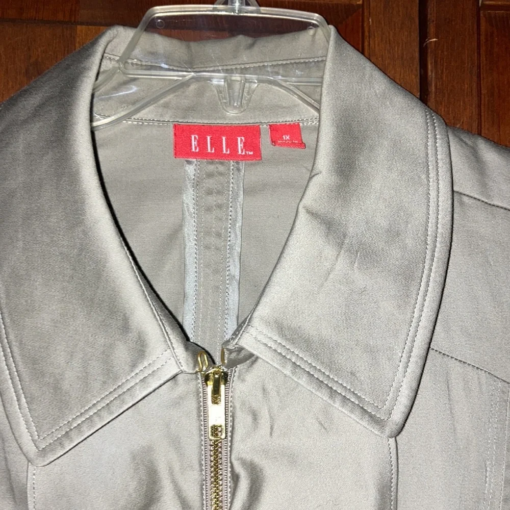 Jacket - Picture 5 of 7